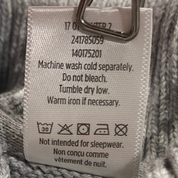 Toddler Boy Gymboree 18-24 Months Cowl Neck Gray & Red Snowman Sweater - Picture 7 of 7